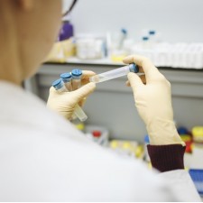 Έρευνα: Τα εμβόλια mRNA κατά της Covid-19 είναι ασφαλή και αποτελεσματικά για τις έγκυες